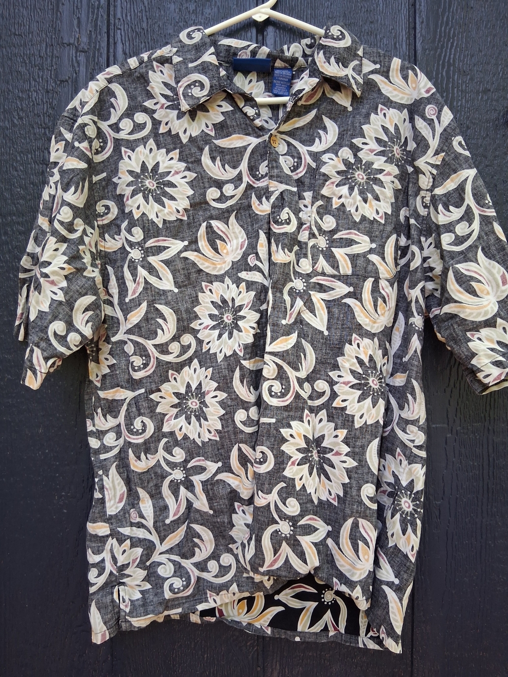 OP Short-Sleeve Floral Button-Down Shirt - Black & Cream